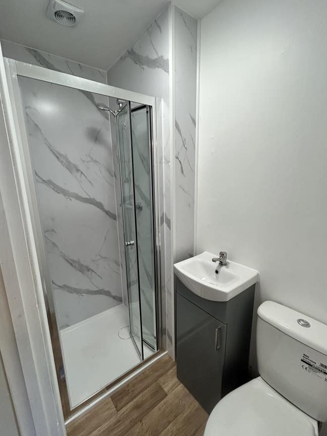 Studio Flat with all bills included Main Photo