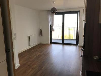 1 bedroom Flat is available - E16 Main Photo