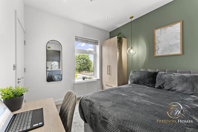 6 Bedroom HMO in Oundle Road Main Photo