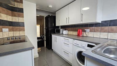 Gorgeous Unique House Indeally Located Main Photo