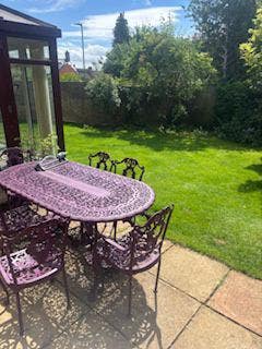 Bright, Comfortable Room to Rent in Friendly Share Main Photo