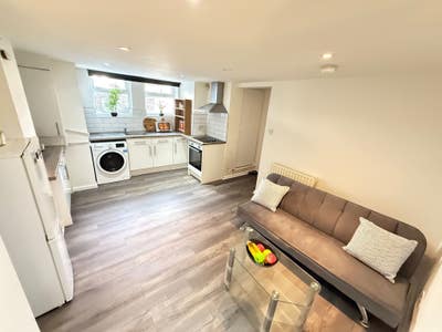 Quick 3 Bed House Lumleys Burley!! Main Photo