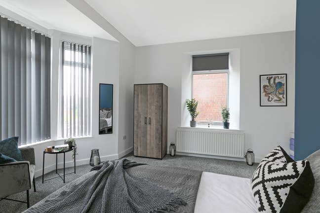 Spacious Ensuite Rooms Available in Stylish HMO  Main Photo