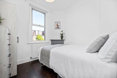 Double room | Bills included | Ealing Main Photo