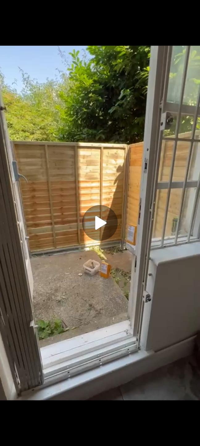 Dog Friendly Home with Garden by Victoria Park Main Photo