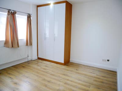 Convenient Ground Floor Room Close to Boston Manor Main Photo