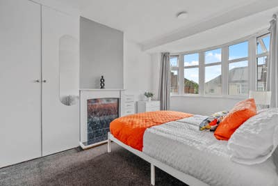 Double room in tidy Cheylesmore house-share Main Photo