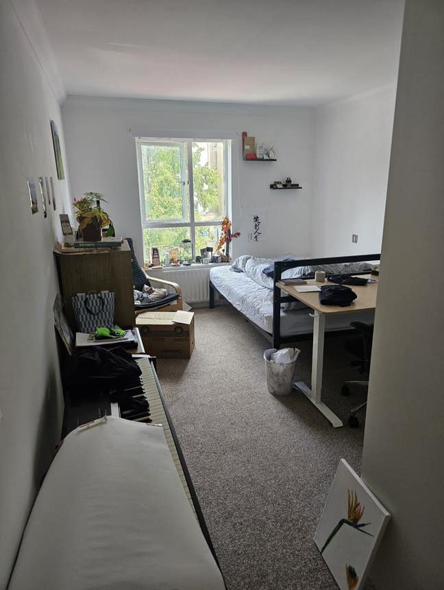 Fantastic ensuite room + balcony near Finsbury Main Photo
