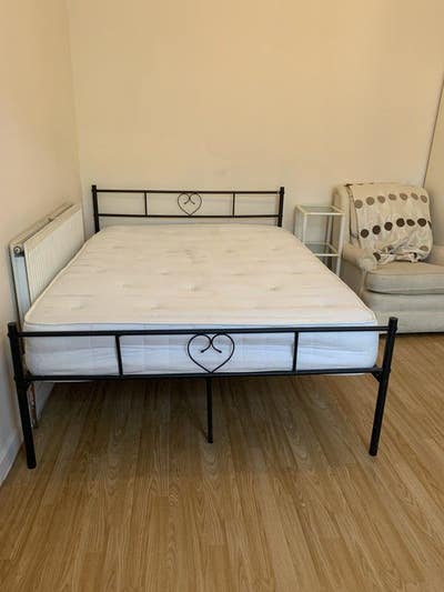 Beautiful Double Room Available Now inclusive Main Photo
