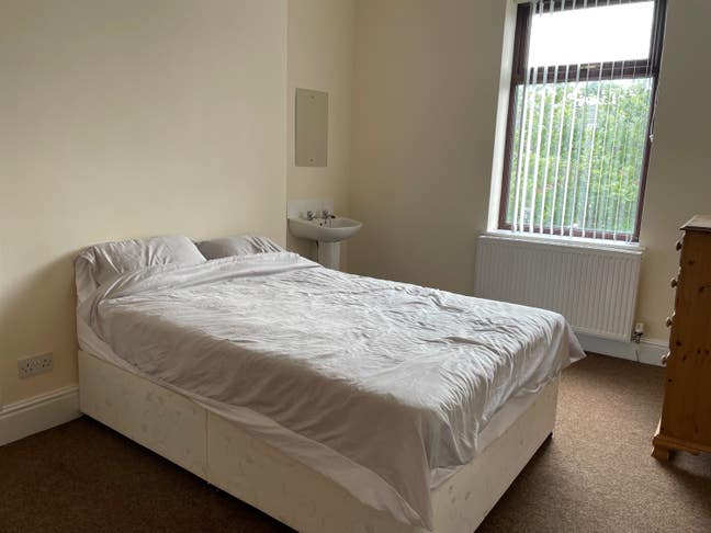Double room close to city centre Main Photo