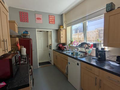 Rooms in a lovely, spacious home in Southsea Main Photo