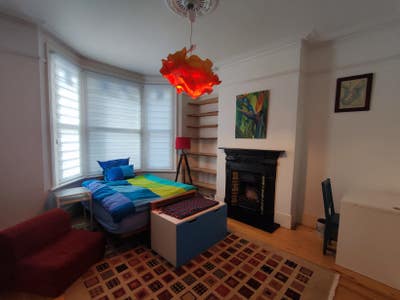 Spacious single room in South Acton Main Photo