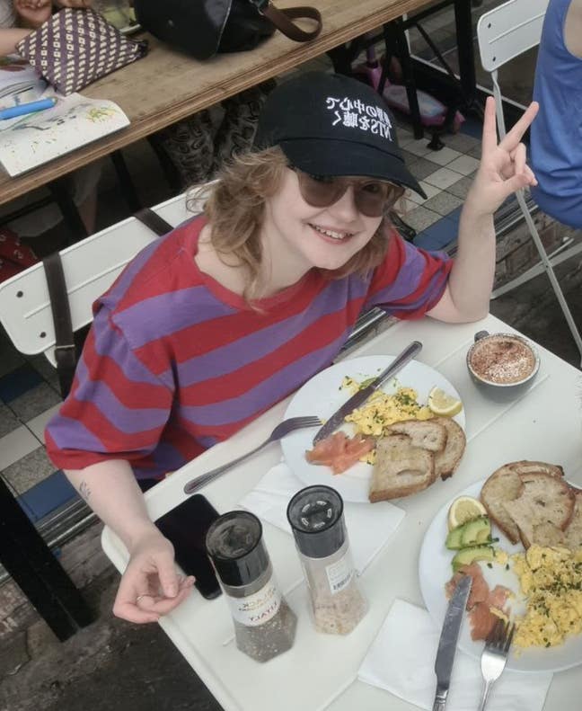 Queer 34yo designer to buddy up in Vicky Park Main Photo