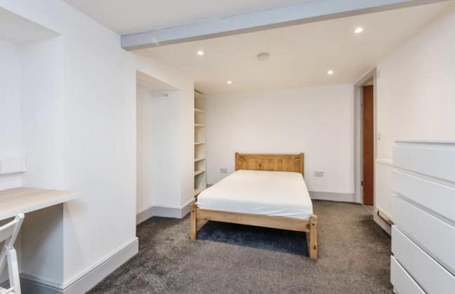 Student House available from 1st August 2025!!!! Main Photo