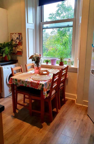 Lovely room, central Edinburgh!! Main Photo