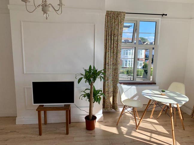 Large Bright & Airy Studio in Crouch End Main Photo