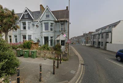 Single Room in Shared House **Available 24/7/25 Main Photo