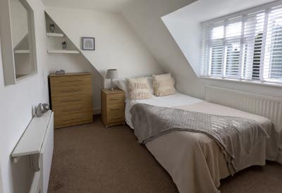 Homely Double Room, All Bills Included Main Photo