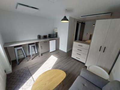 Self Contained Studio - Bills Included Main Photo