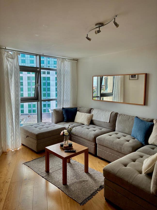 Flexible Apartment in Cardiff with Free Parking  Main Photo