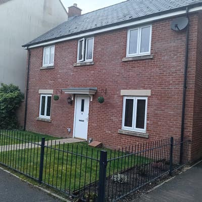 1 rooms available , 1 single   Main Photo