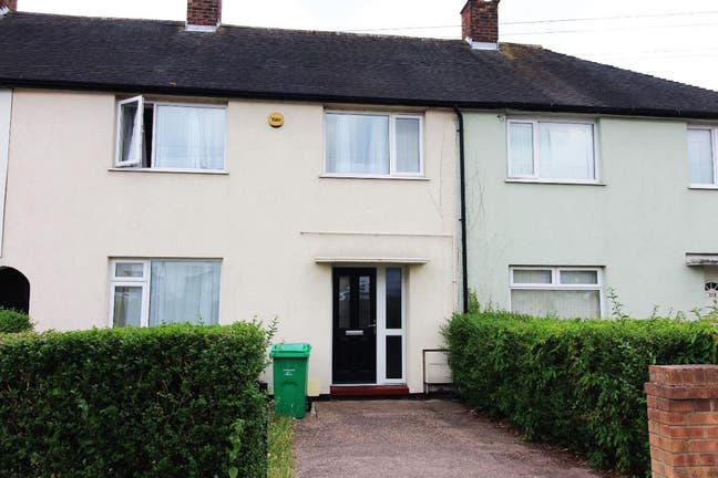 **All-Inclusive 4-Bed Student Property – 3 Mins Fr Main Photo