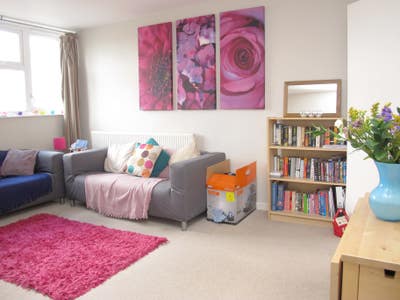 Four Double Bedroom Flat - Wayford Street SW11 Main Photo