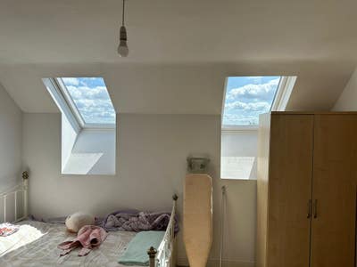 Large double room with walk in closet Main Photo