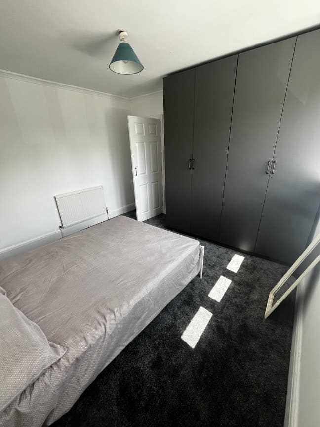 Double room Near Queens hospital, CU University!!! Main Photo
