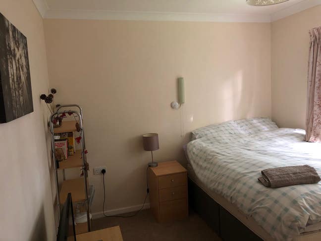 Furnished double room to rent  Main Photo