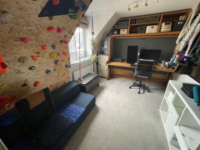 Whole property for rent at flexible contract Main Photo
