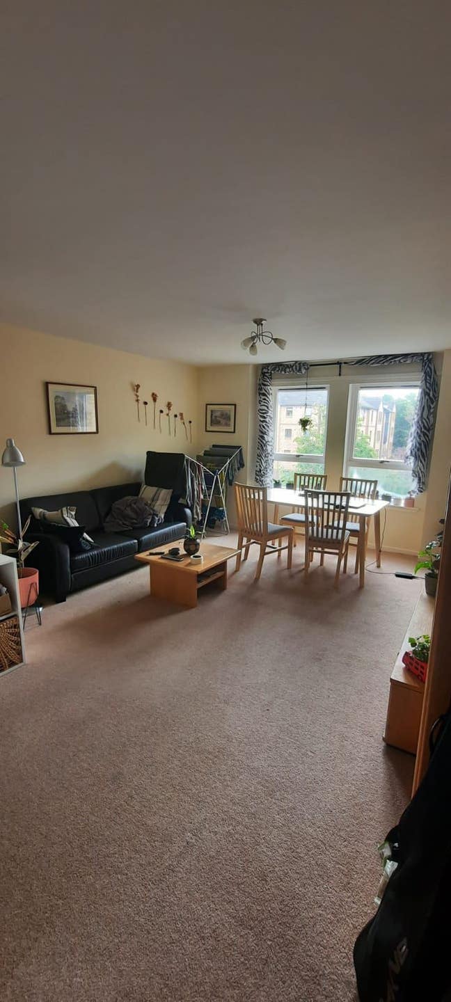 Room available in 2 bedrooms flat! Main Photo