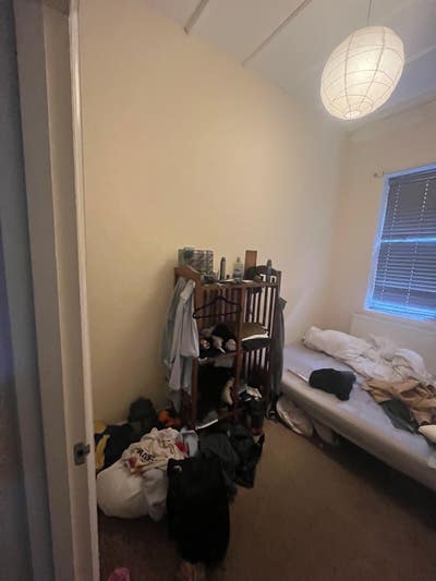 Room in penge Main Photo