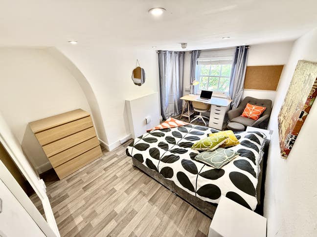 🏡 Spacious Double Room Central Lincoln All Bills💡  Main Photo