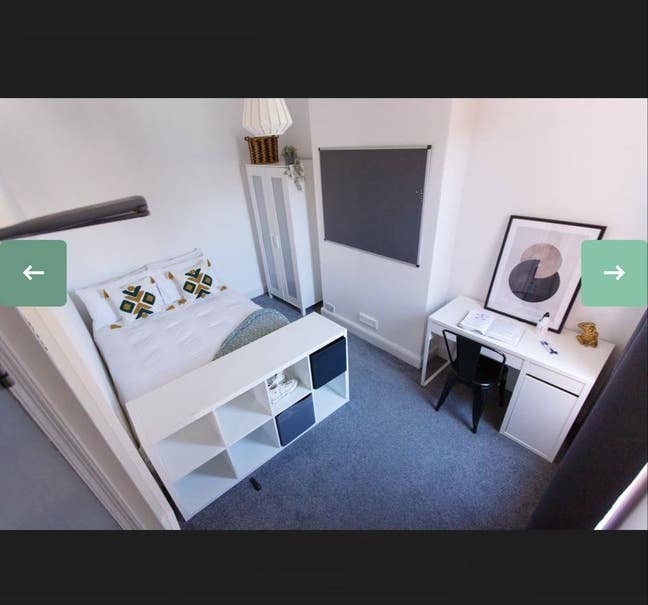 Double bed bedroom Main Photo