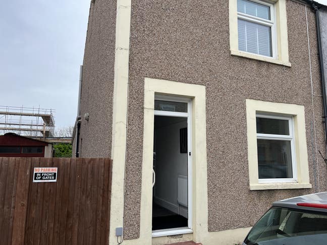 Room to rent in Granville Road Main Photo