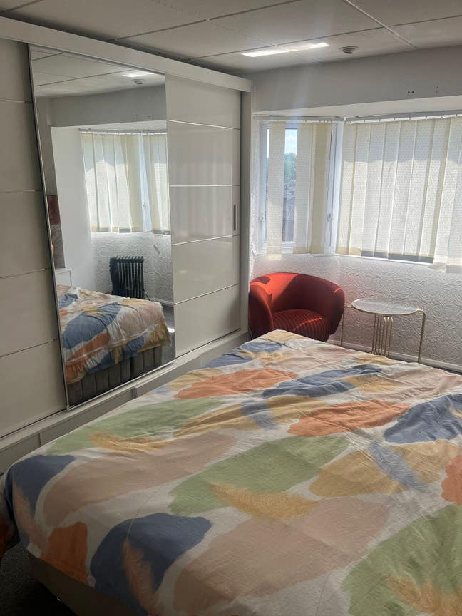 Double room is available in Salford  Main Photo