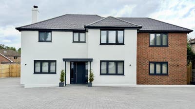 High-end house share Main Photo