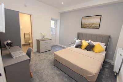 💥💫Luxury Ensuite  Double Room 💫💥 Main Photo