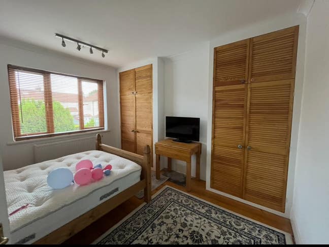 Single and Double room opposite Southmead Hospital Main Photo