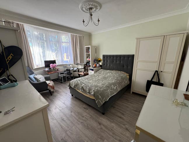 Double room 5 min Hanger Lane station/Central Line Main Photo