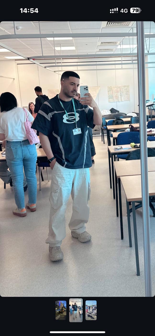 Looking for 2–3 Rooms or Shared Flat Main Photo