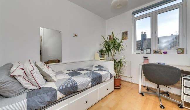 Room for rent near Preston Park Main Photo