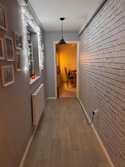 Large furnished bedroom in 2 bed flat Main Photo