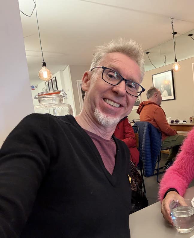 Quiet Professional man central London Main Photo