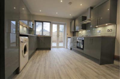 Two Rooms Available BS16 Very Close To Bus Stop Main Photo