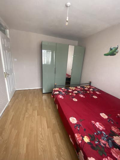 Room for rent  Main Photo