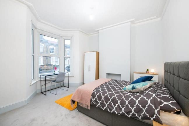 Affordable Comfort in Tottenham Main Photo
