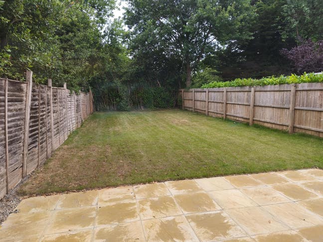 Double Room for Rent in a Spacious 3-Bedroom House Main Photo
