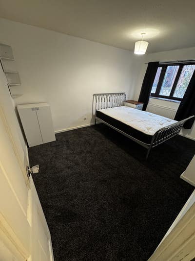 3 Bed House to Let in Leeds City Centre Bills Inc Main Photo